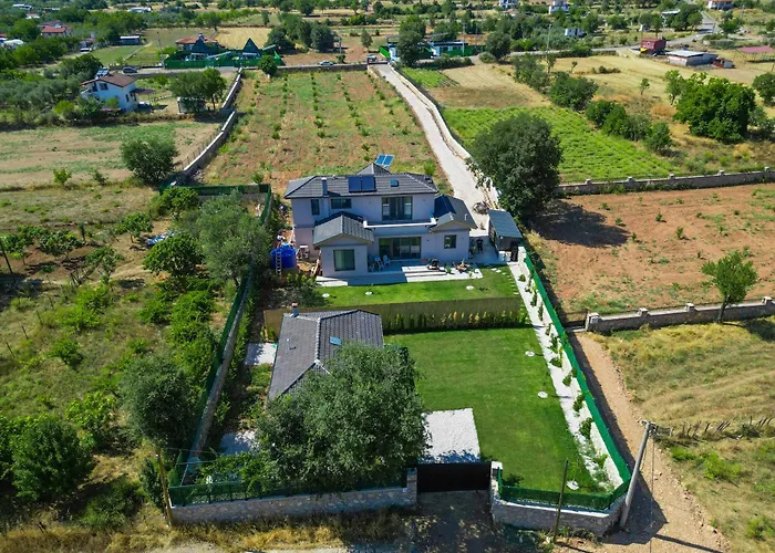 Arzu Cottage