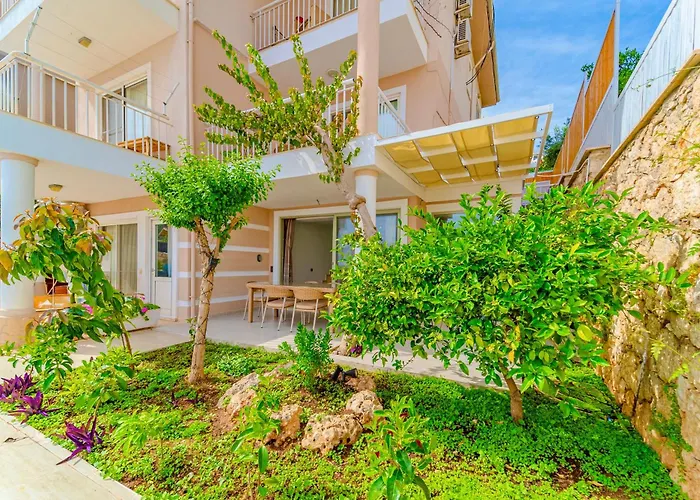 Stunning Modern Duplex Apartment In Central Kalkan
